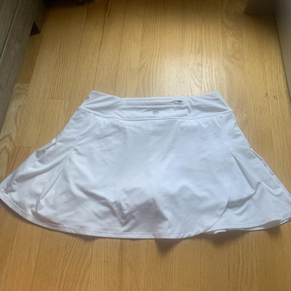 White size small athleta tennis skirt